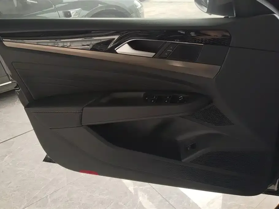 Volkswagen Passat 2021 из CN, фото 6