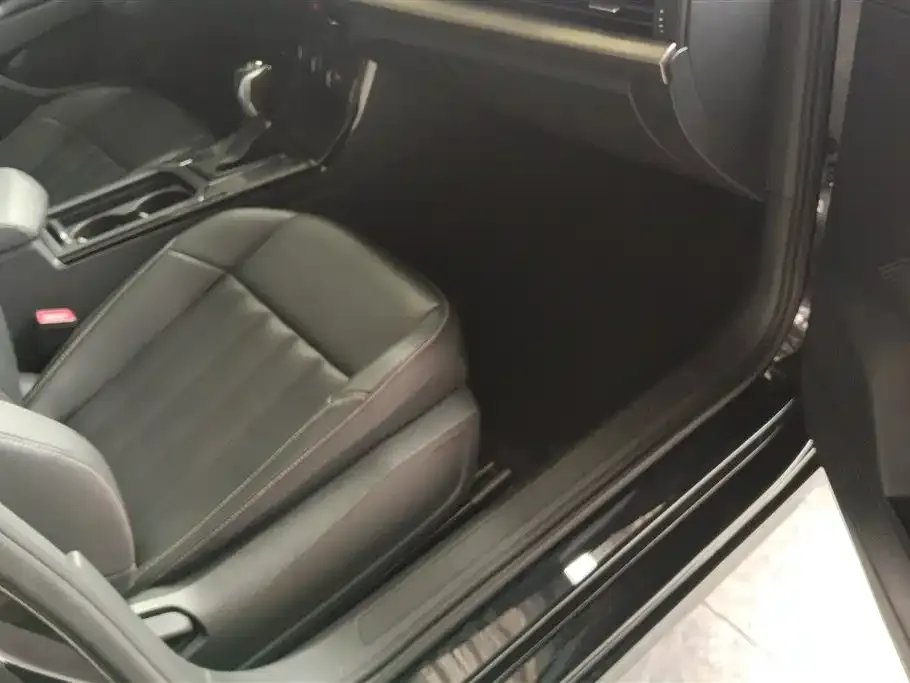 Volkswagen Passat 2021 из CN, фото 3