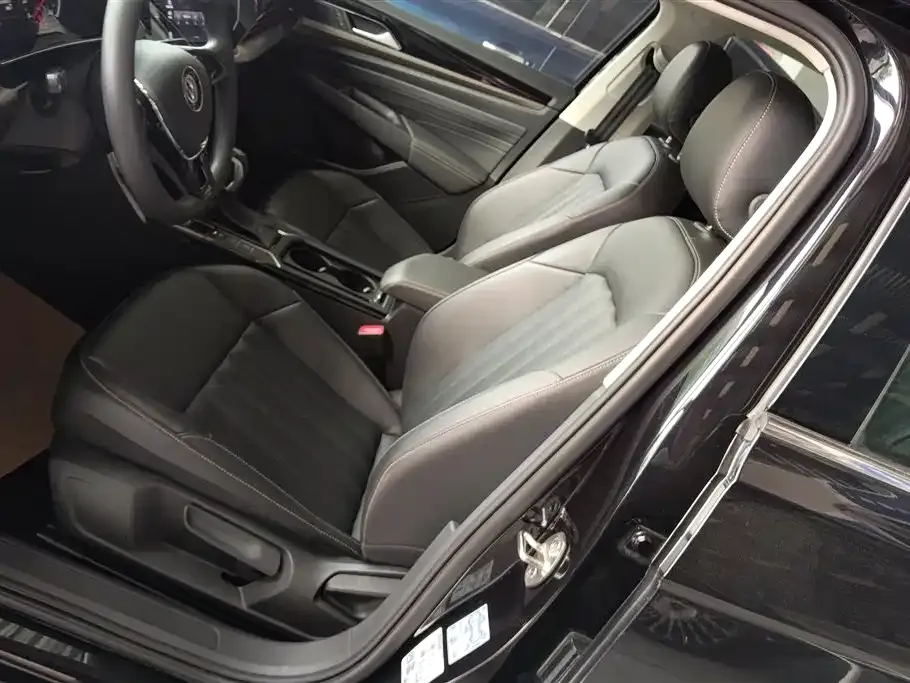 Volkswagen Passat 2021 из CN, фото 5