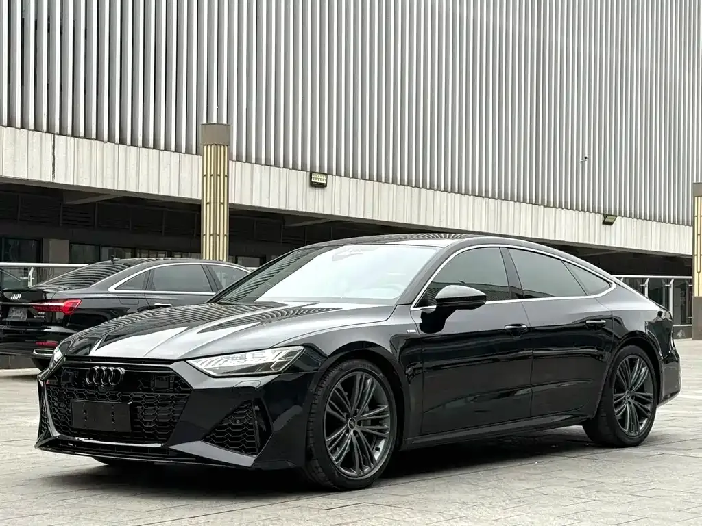 Audi A7 — фото 1