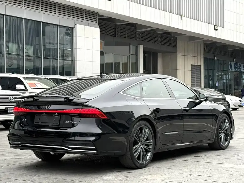 Audi A7 — фото 8