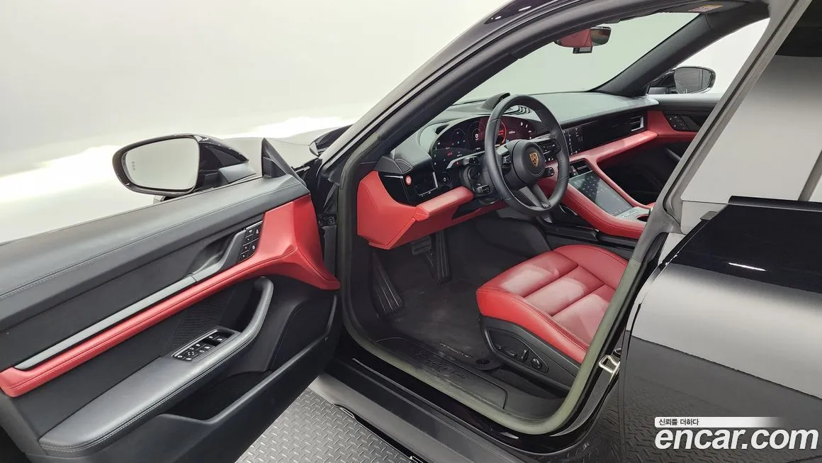 Porsche Taycan 2023 из KR, фото 3