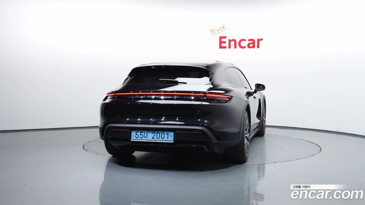 Porsche Taycan 2023 из KR, фото 2