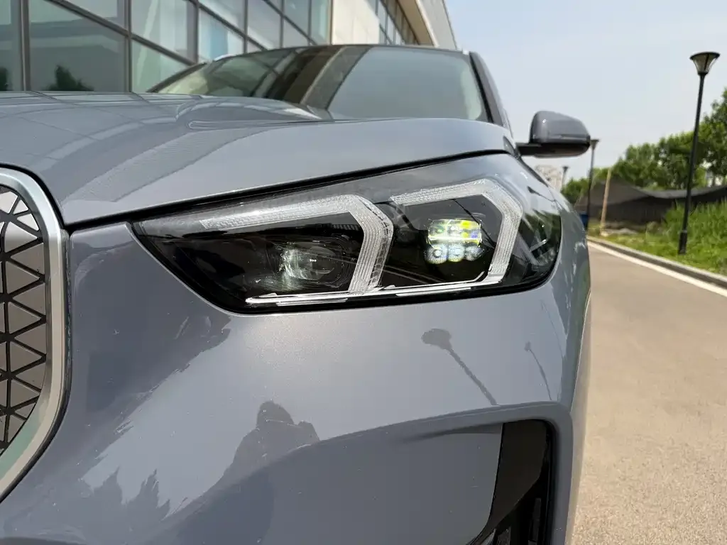 BMW iX1 2023 из CN, фото 6