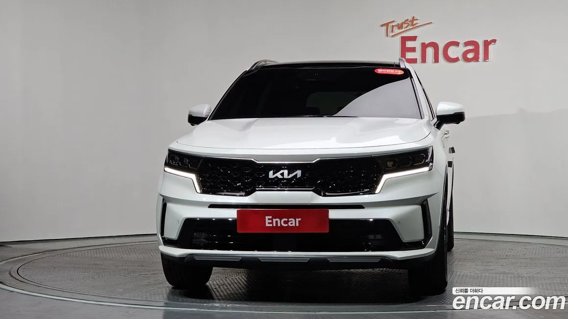 Kia Sorento — фото 9