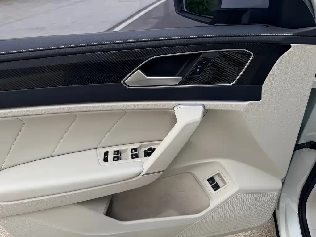 Volkswagen 探岳 PHEV 2023 из CN, фото 4