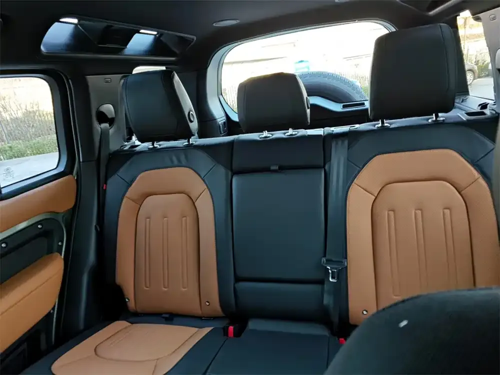 Land Rover Defender 2023 из CN, фото 3