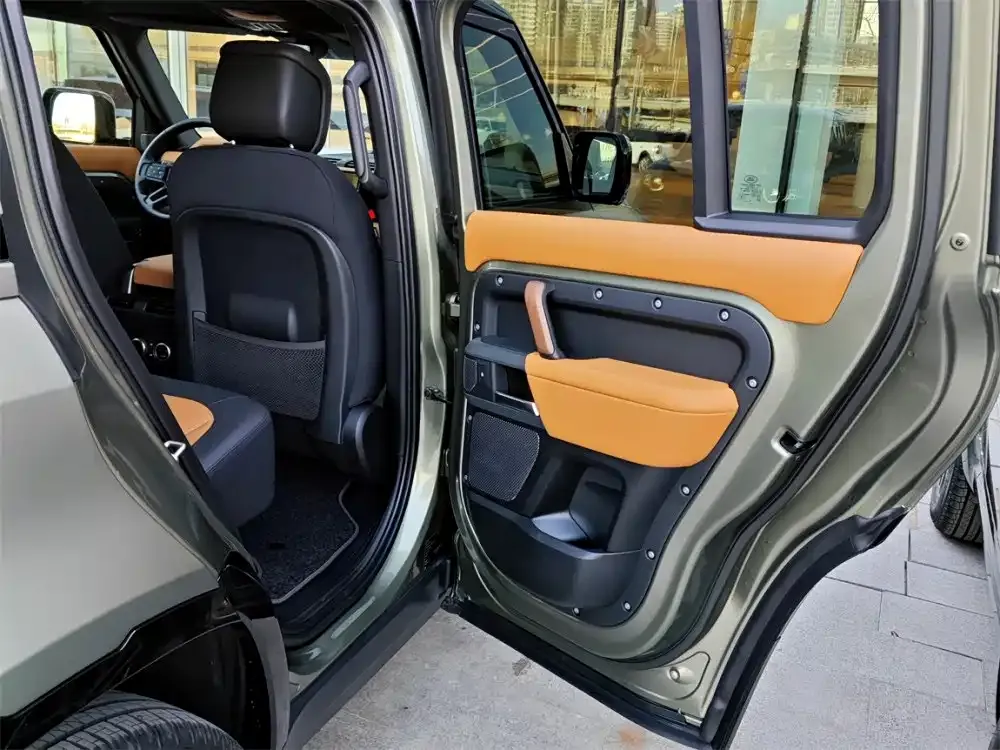 Land Rover Defender 2023 из CN, фото 9