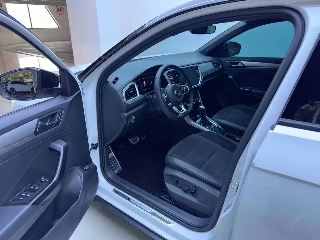 Volkswagen T-Roc 2022 из CN, фото 10