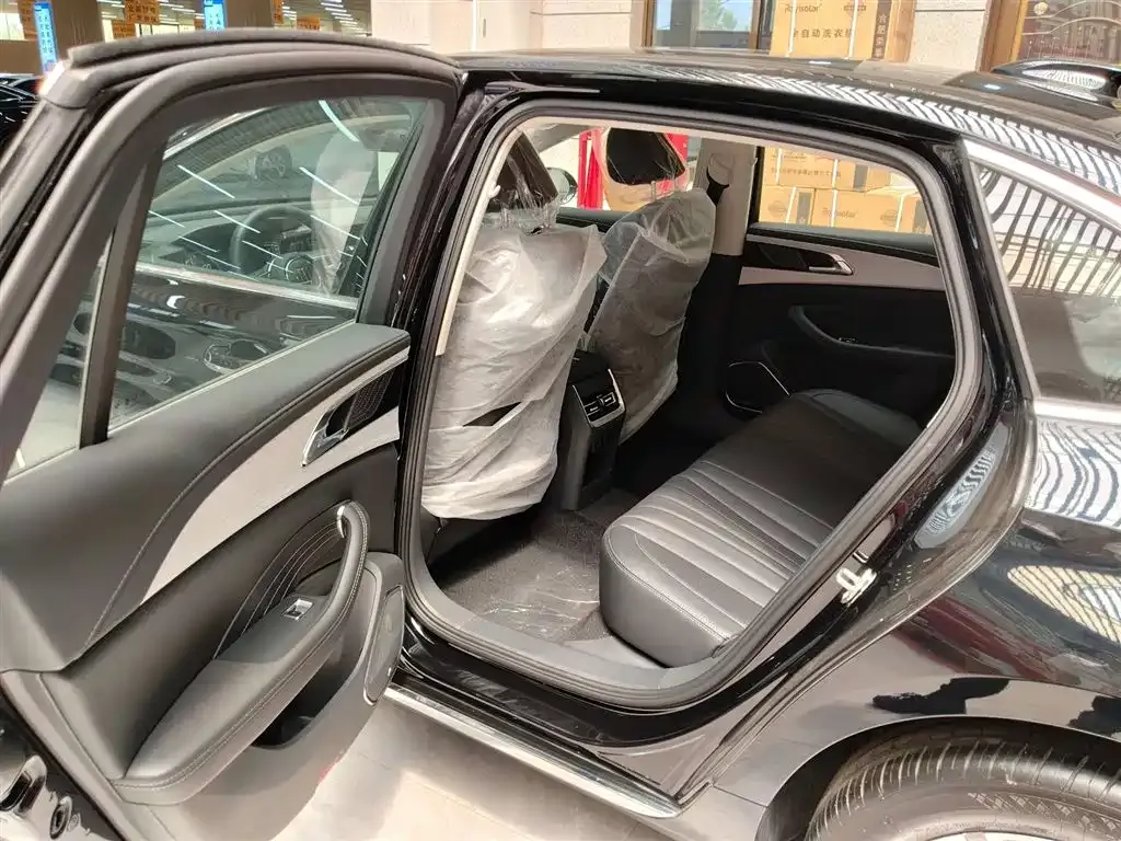 Hongqi H5 2026 из CN, фото 7