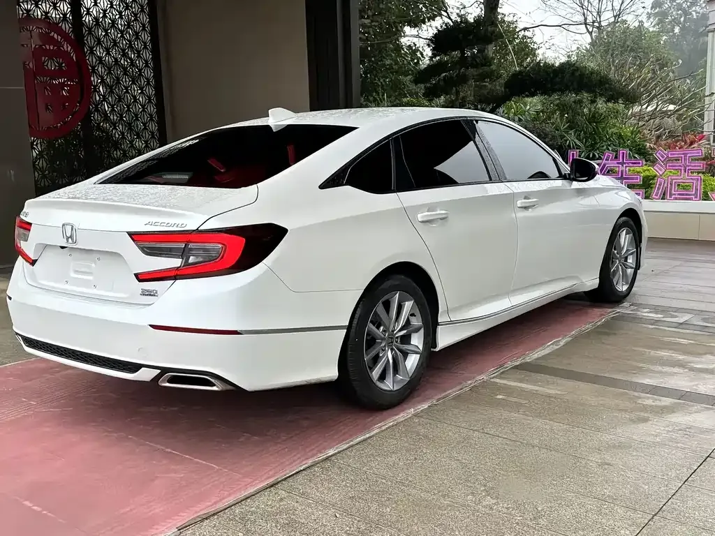 Honda Accord 2022 из CN, фото 9