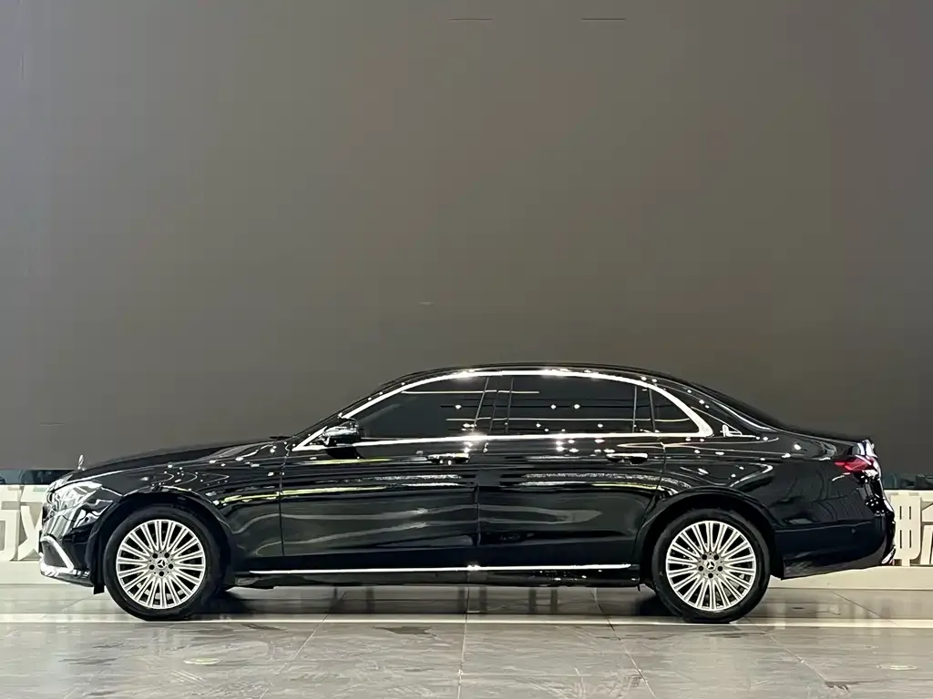 Mercedes-Benz E-Class 2023 из CN, фото 5
