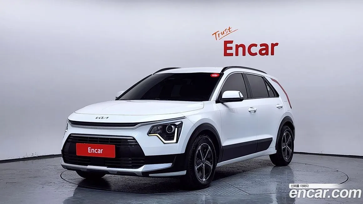 Kia Niro — фото 1