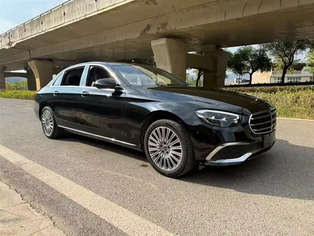 Mercedes-Benz E-Class 2023 из CN, фото 5