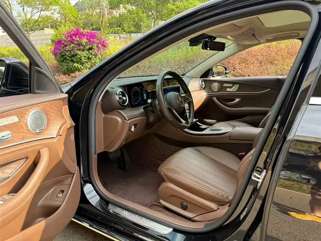 Mercedes-Benz E-Class 2023 из CN, фото 6