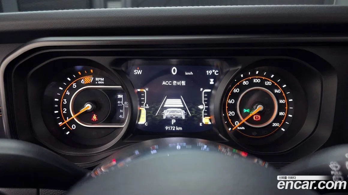 Jeep Wrangler 2024 из KR, фото 5