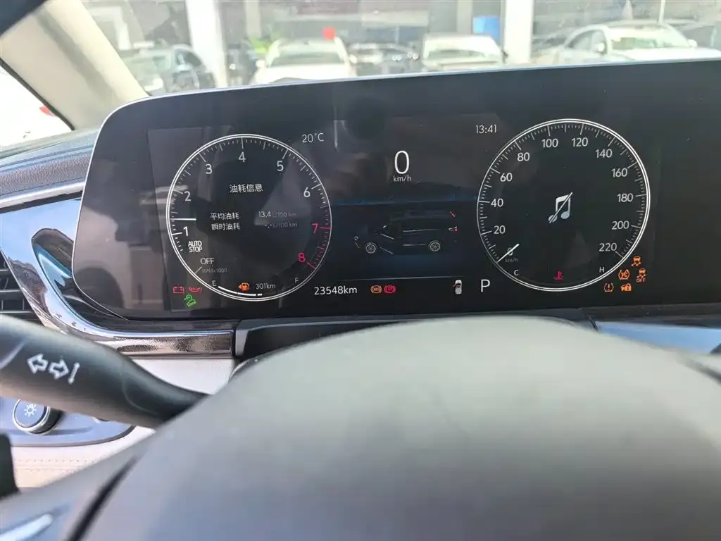 Buick GL8 2022 из CN, фото 3