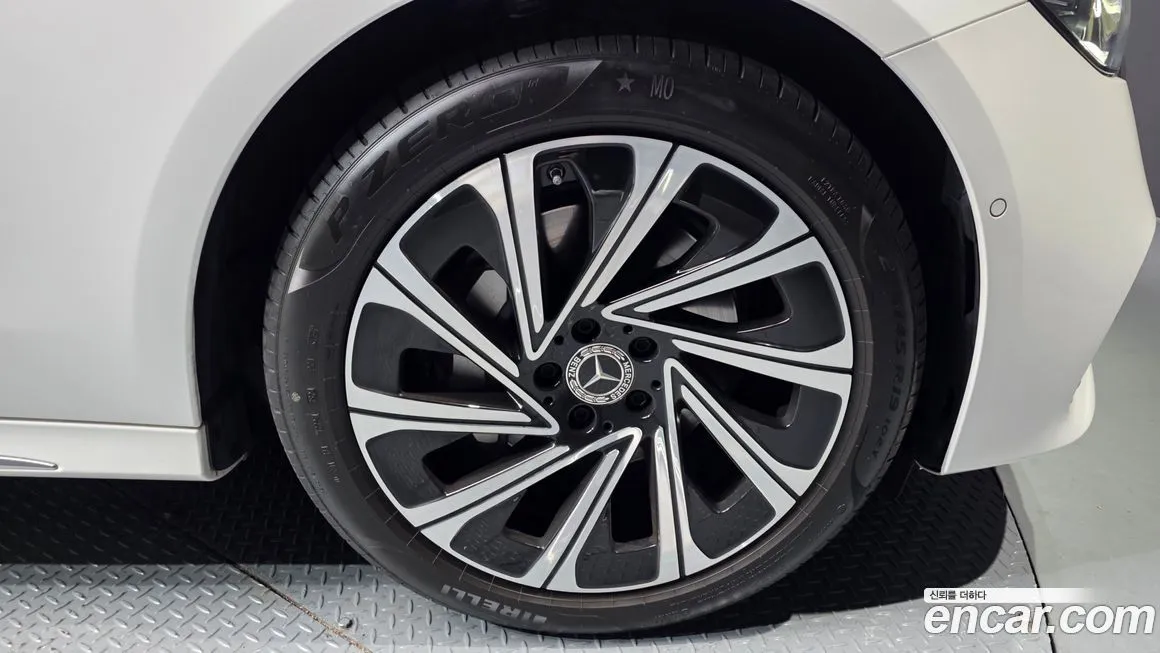 Mercedes-Benz E-Class 2025 из KR, фото 6