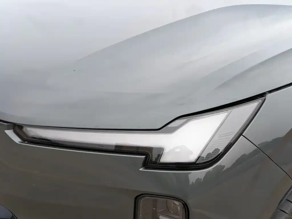 Volvo XC70 Plug-in Hybrid 2025 из CN, фото 2