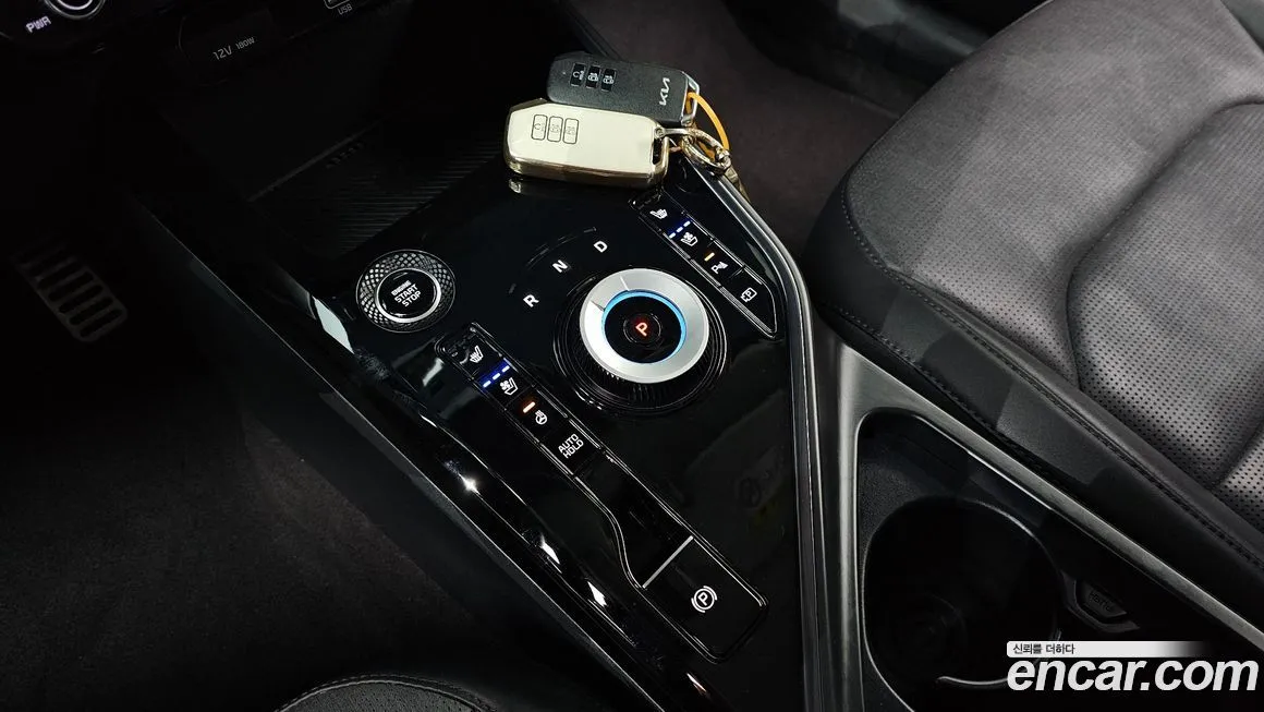 Kia Niro — фото 9