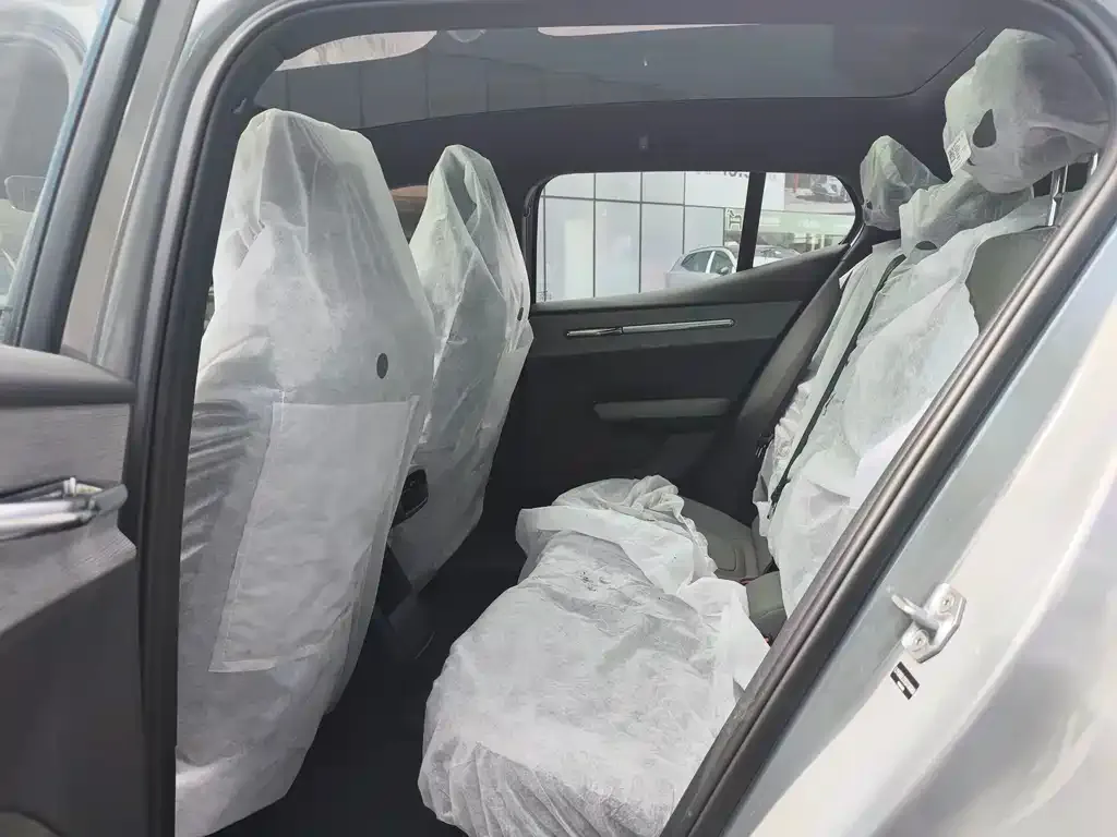 Volvo EX30 2026 из CN, фото 3