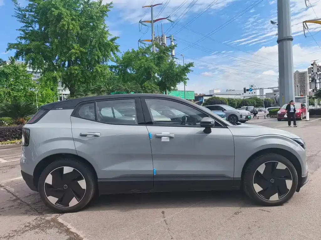 Volvo EX30 2026 из CN, фото 8