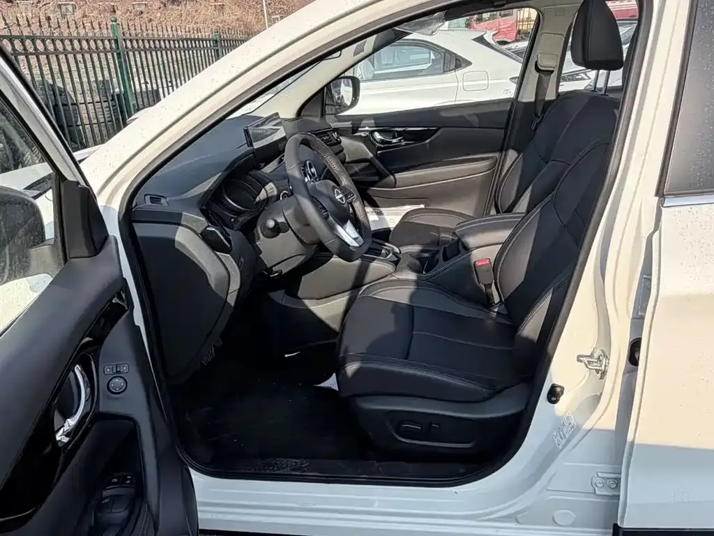 Nissan Qashqai — фото 2