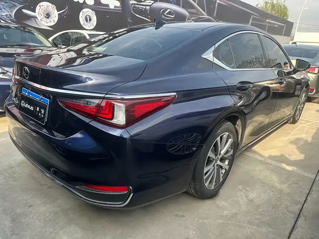 Lexus ES 2021 из CN, фото 3