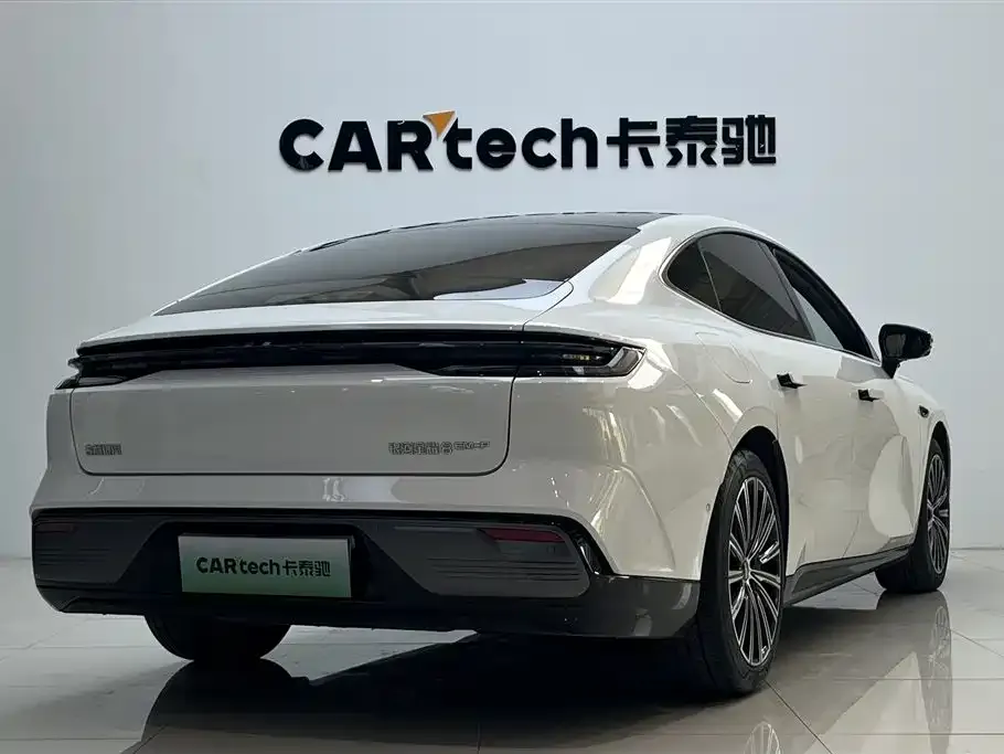 Geely Galaxy Xingyao 8 2025 из CN, фото 5