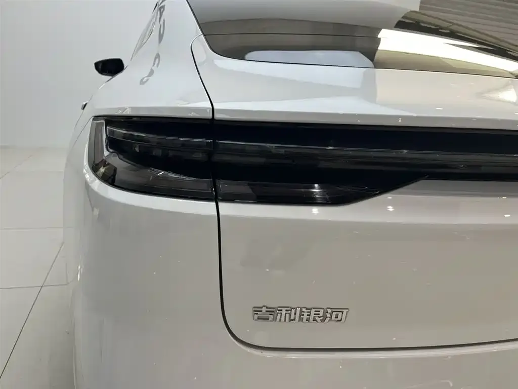 Geely Galaxy Xingyao 8 2025 из CN, фото 2