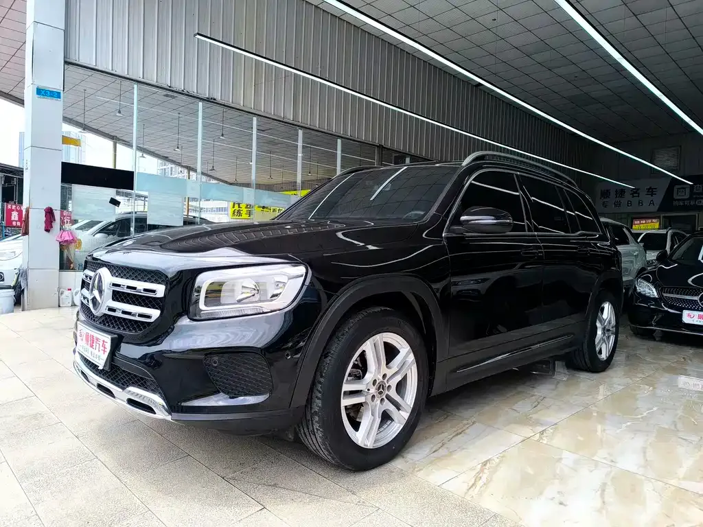 Mercedes-Benz GLB