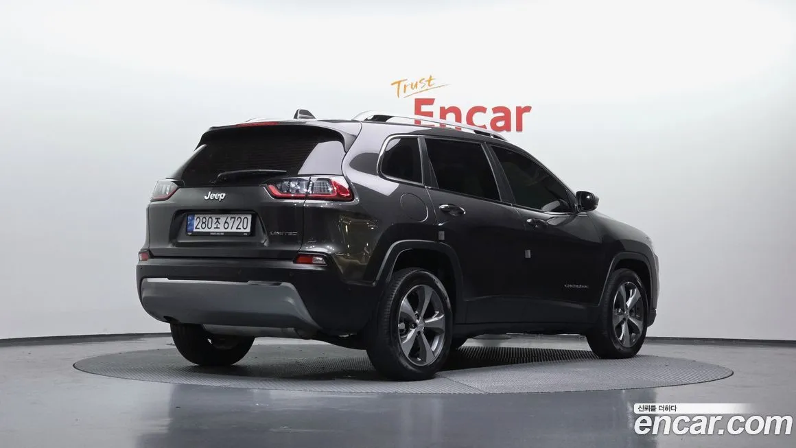 Jeep Cherokee 2021 из KR, фото 6