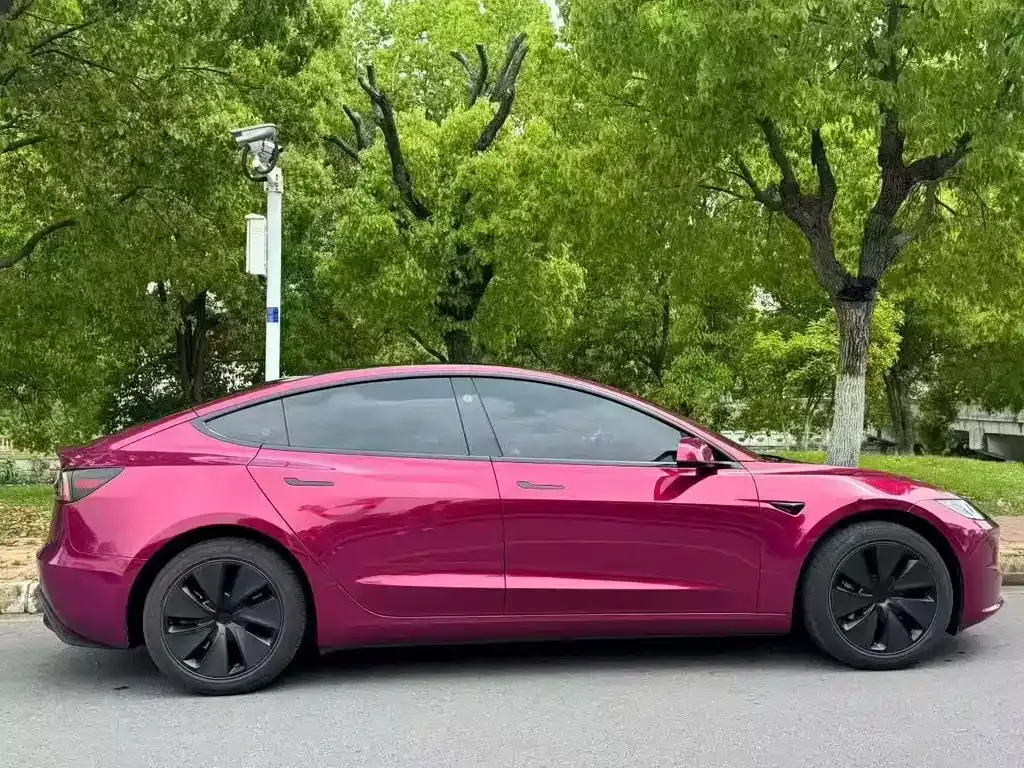 Tesla Model 3 — фото 9