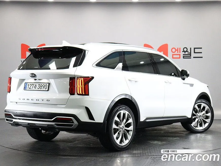 Kia Sorento — фото 5