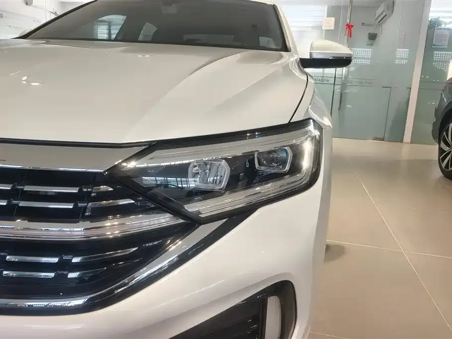 Volkswagen Sagitar 2023 из CN, фото 9