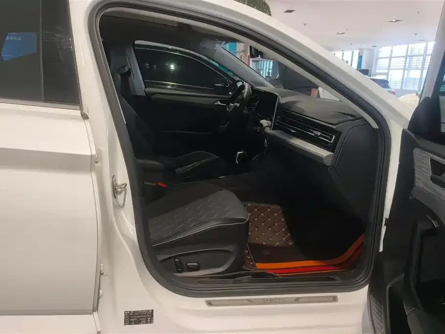 Volkswagen Sagitar 2023 из CN, фото 3