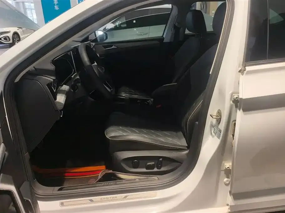 Volkswagen Sagitar 2023 из CN, фото 6