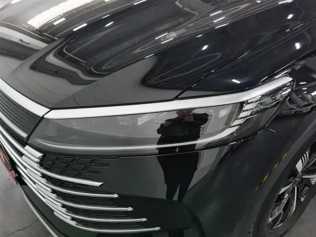 BYD Seal 05 DM-i — фото 9