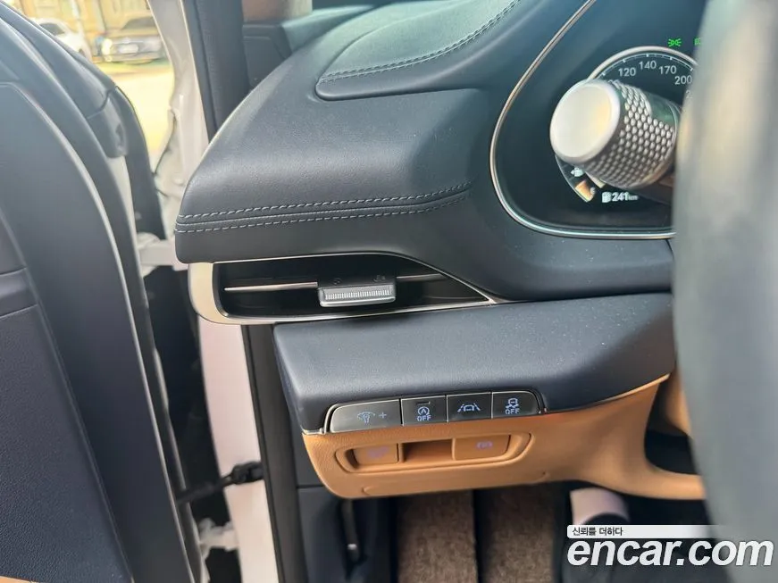 Genesis GV80 — фото 10