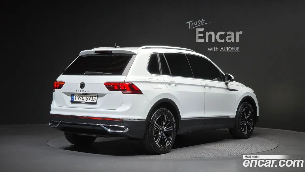 Volkswagen Tiguan — фото 2