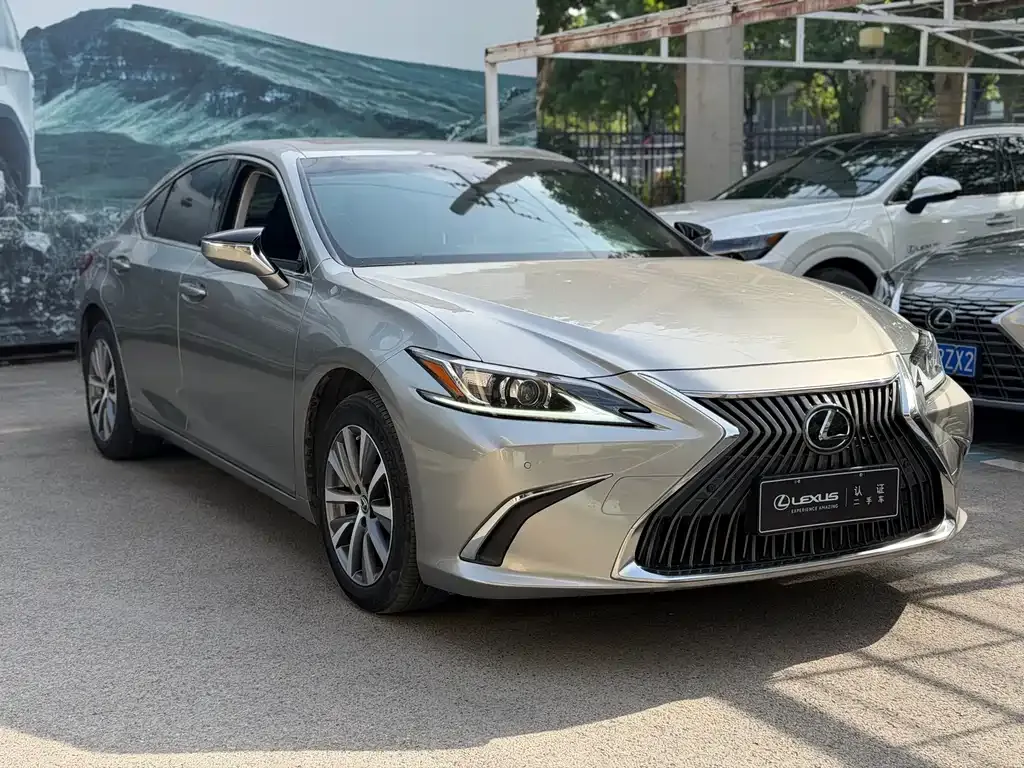 Lexus ES 2021 из CN, фото 7