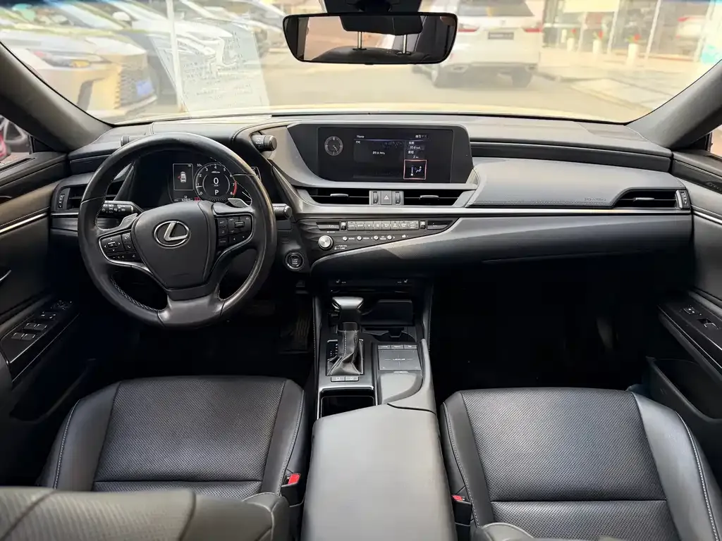 Lexus ES 2021 из CN, фото 8