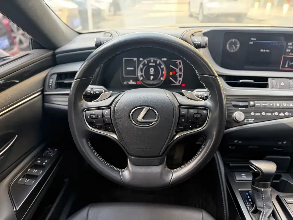 Lexus ES 2021 из CN, фото 3