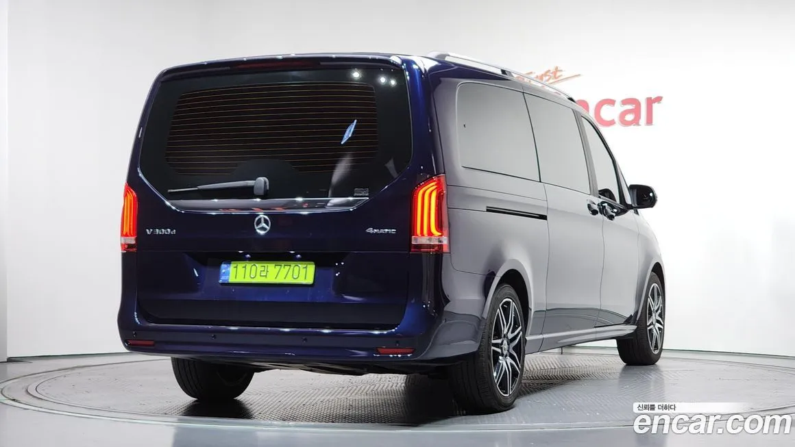 Mercedes-Benz V-Class 2022 из KR, фото 2