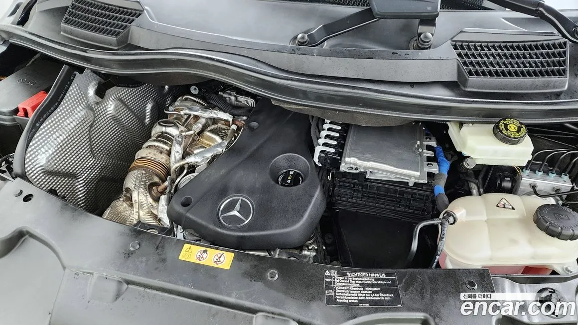 Mercedes-Benz V-Class 2022 из KR, фото 10