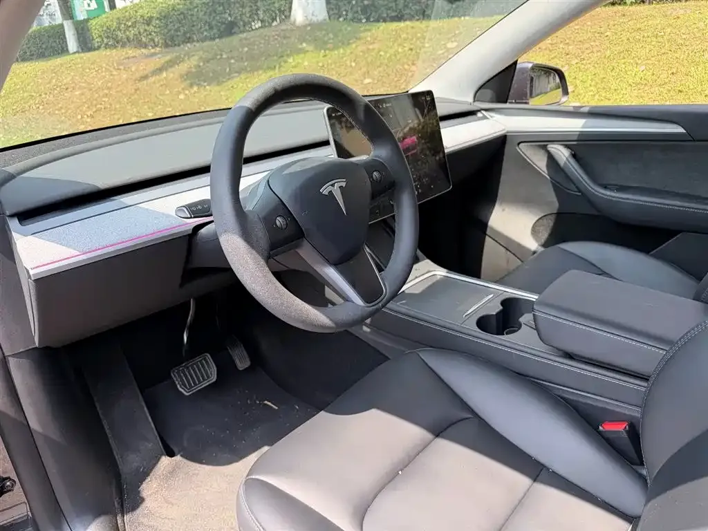Tesla Model Y 2024 из CN, фото 7