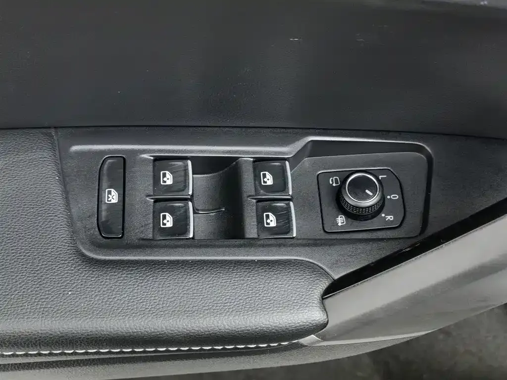 Volkswagen Tayron X 2021 из CN, фото 6