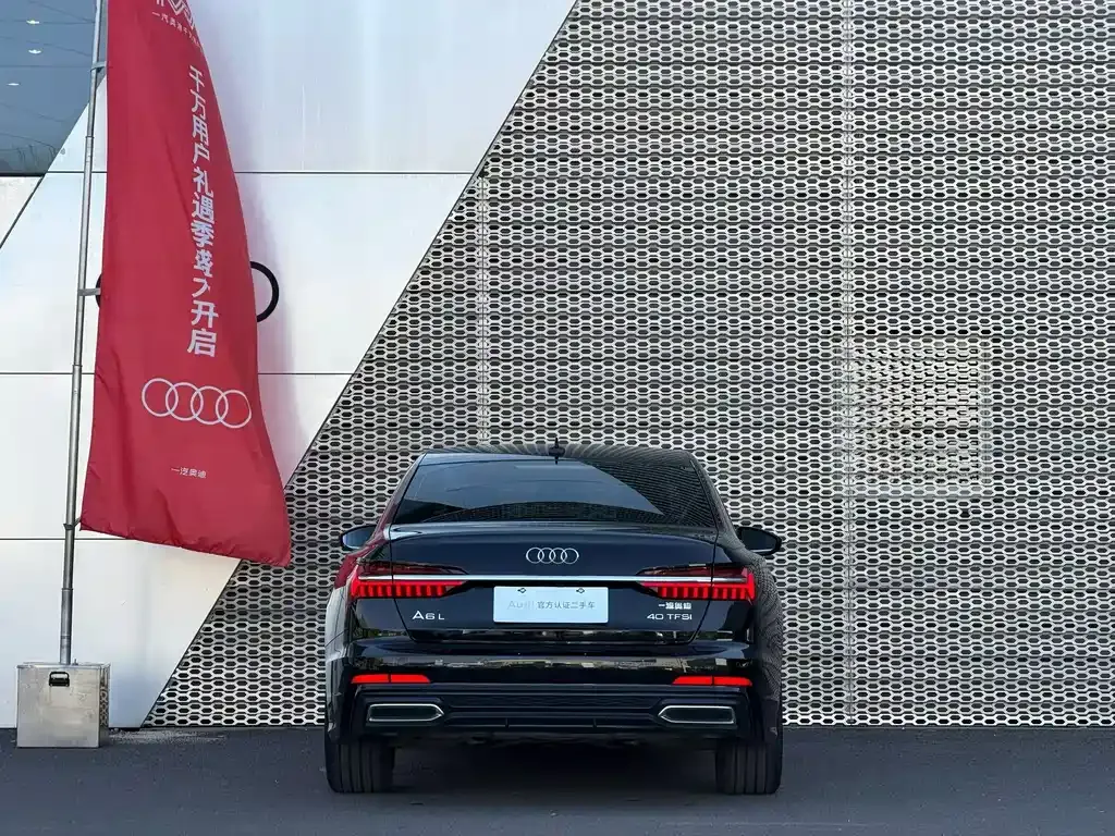 Audi A6L — фото 8