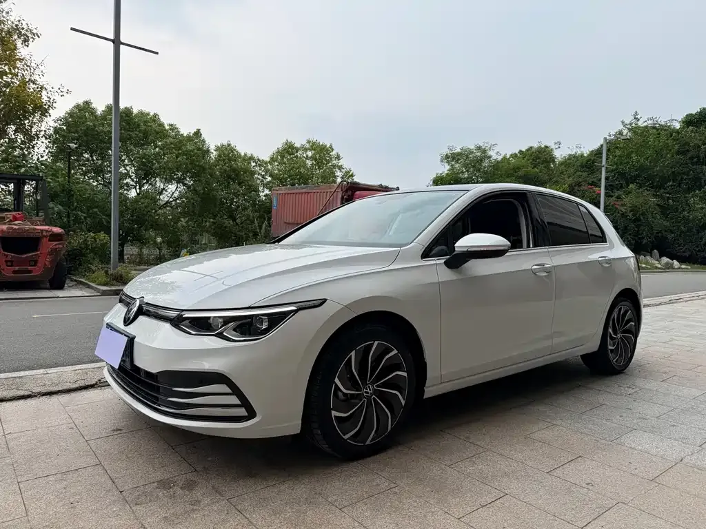 Volkswagen Golf 2022 из CN, фото 1