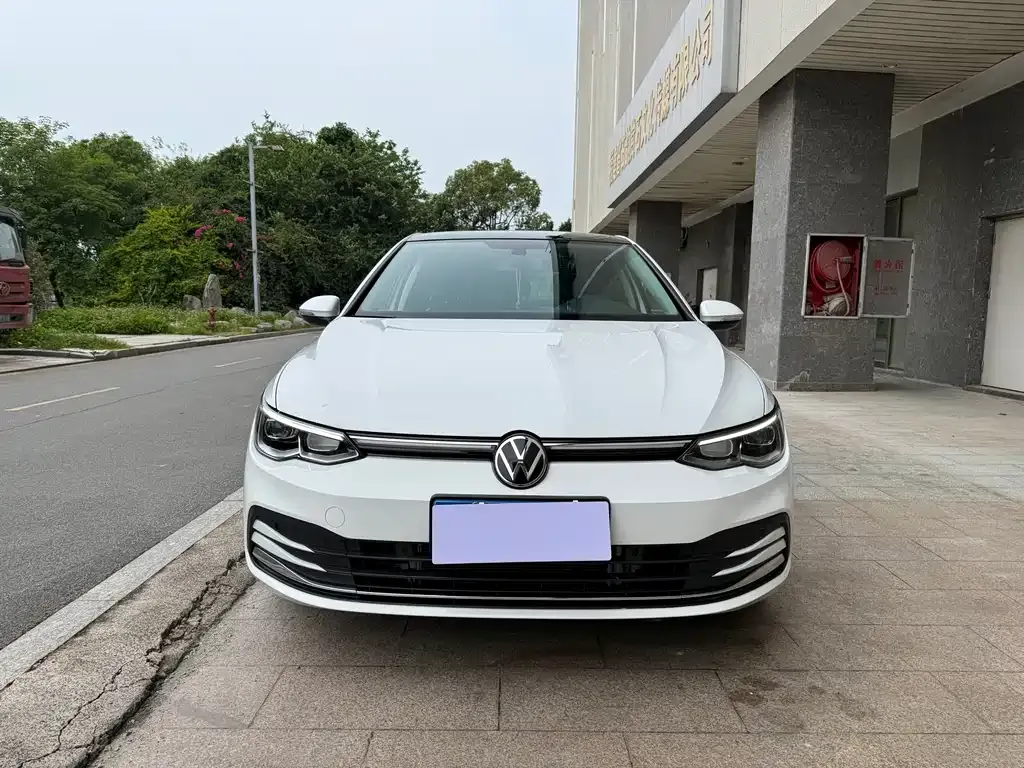 Volkswagen Golf 2022 из CN, фото 4